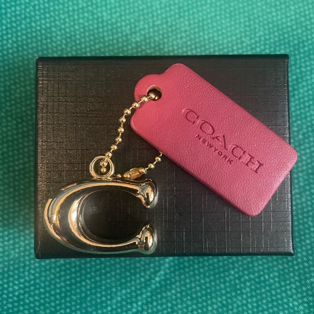 Coach C charm & hang tag